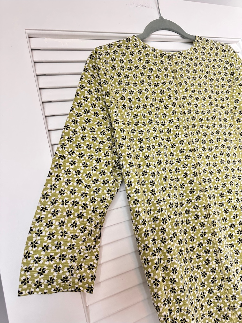 J. Jill Green Floral 3/4 Sleeve 100% Pima Cotton Center Seam Size M - Picture 10 of 16